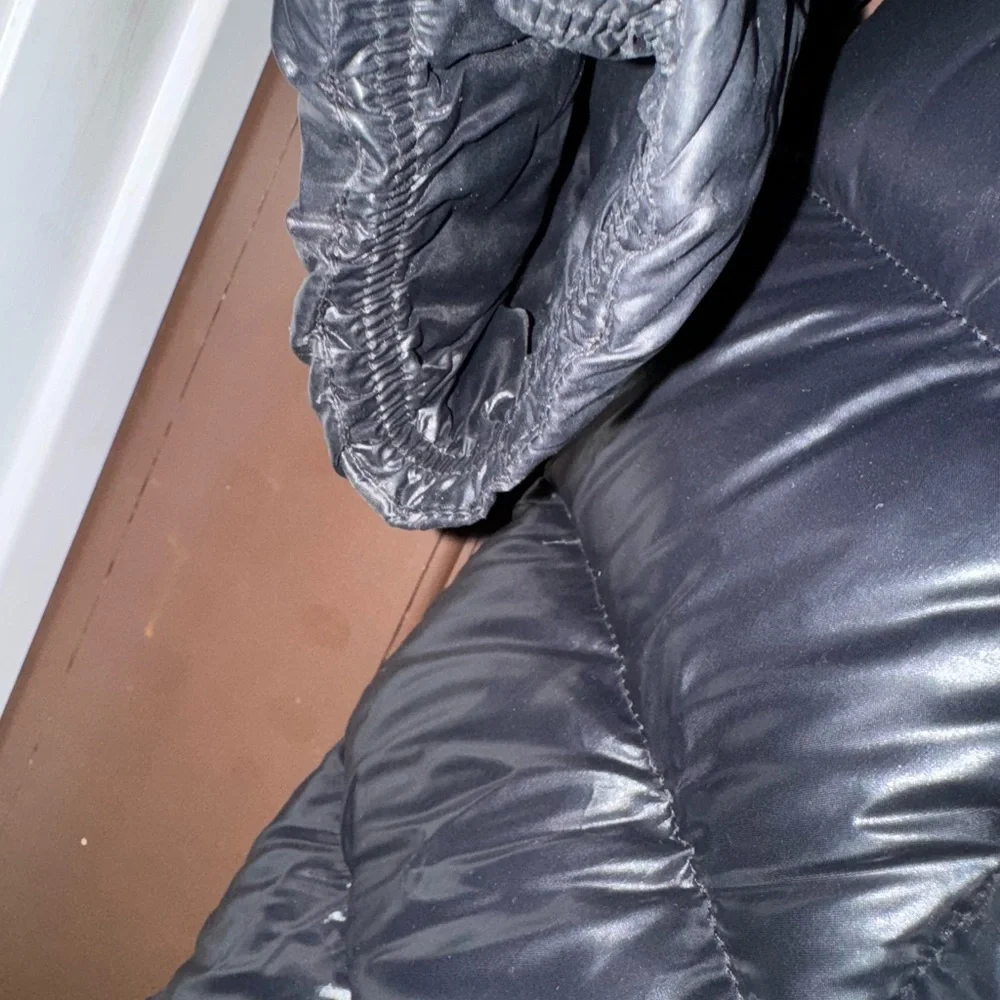 Black Jacket - Picture 8 of 14